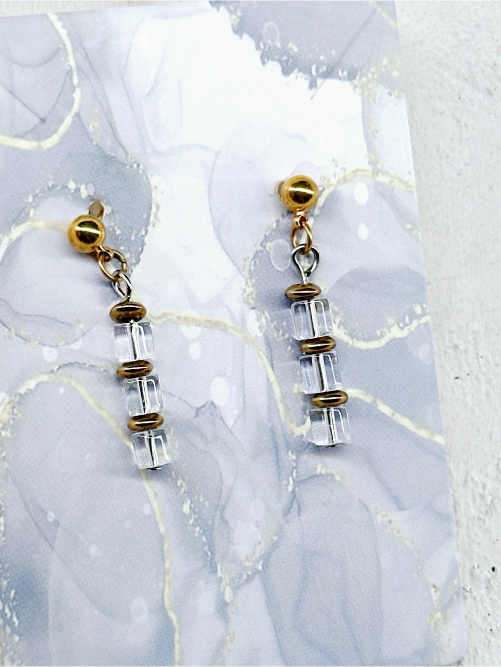 218gc. Clear Bling Vintage Earrings